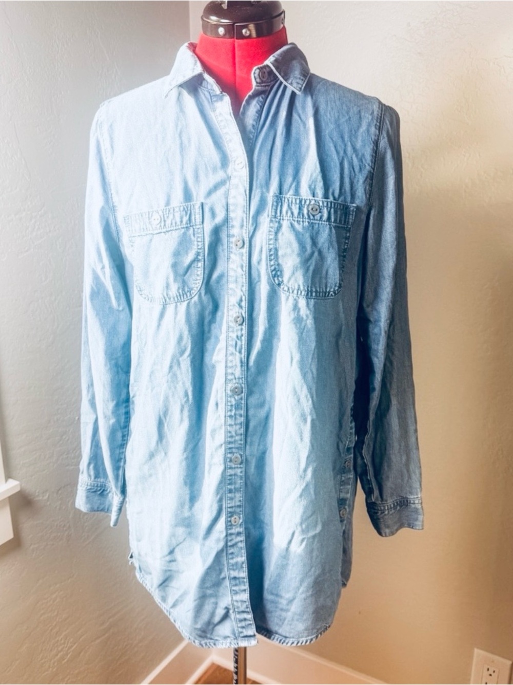 J Jill Denim Button Down Long Sleeve Tencel Chambray Tunic Top Size S